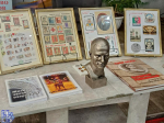 На одной полке с Пушкиным и Маяковским